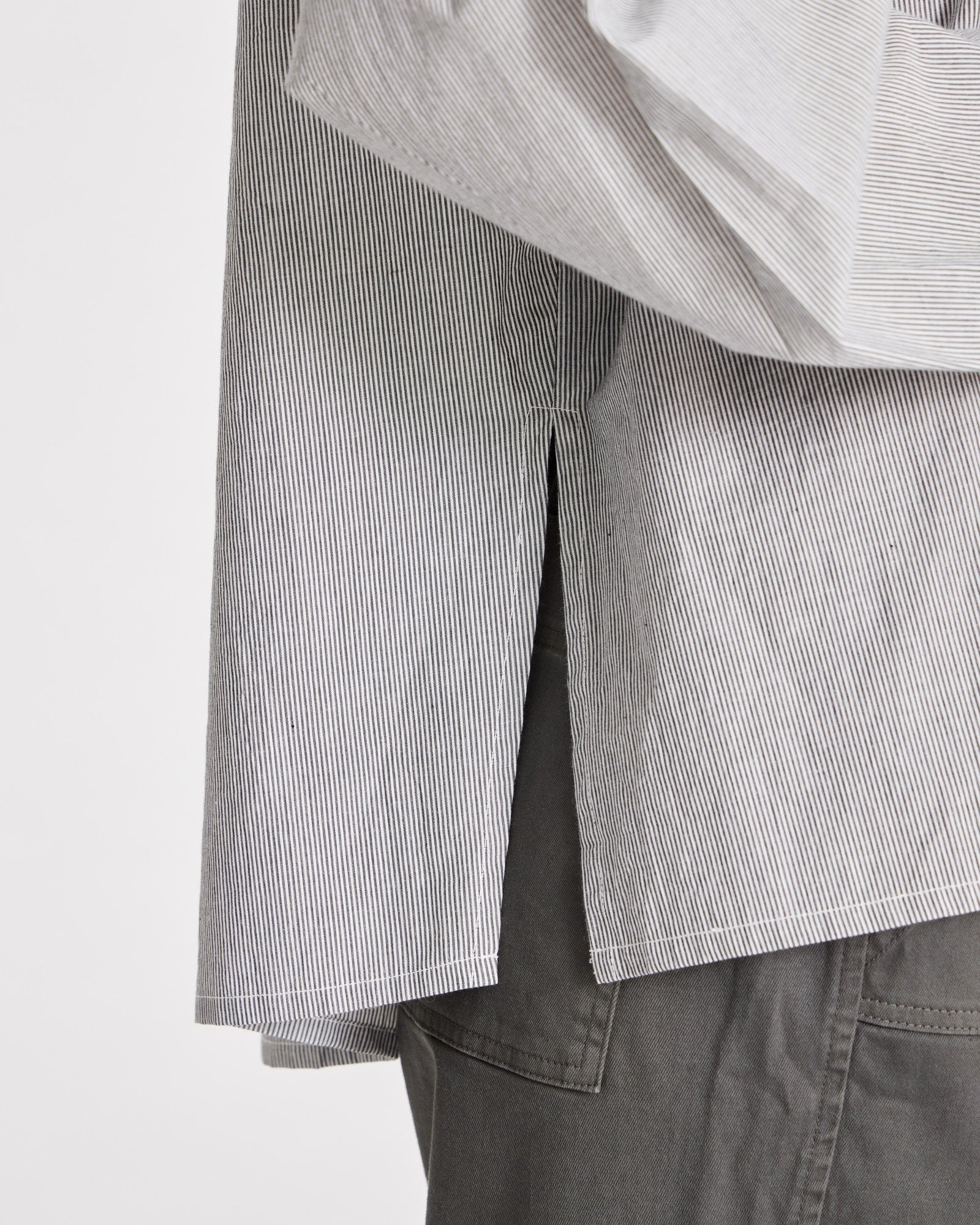 GAI+LISVA Bella Raglan L/S Striped Poplin Short Shirt GOTS 243975 Top 255 Dark Grey/Ecru Stripe