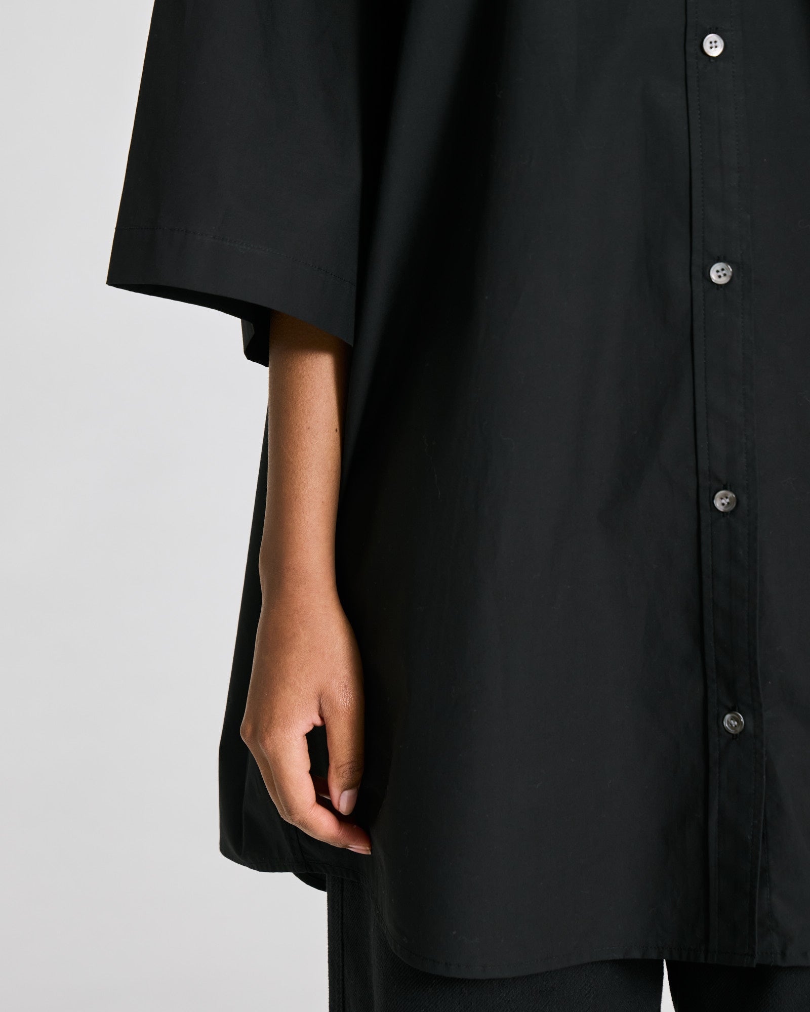 GAI+LISVA Johanne S/S Poplin Shirt GOTS Shirts & Blouses 650 Black