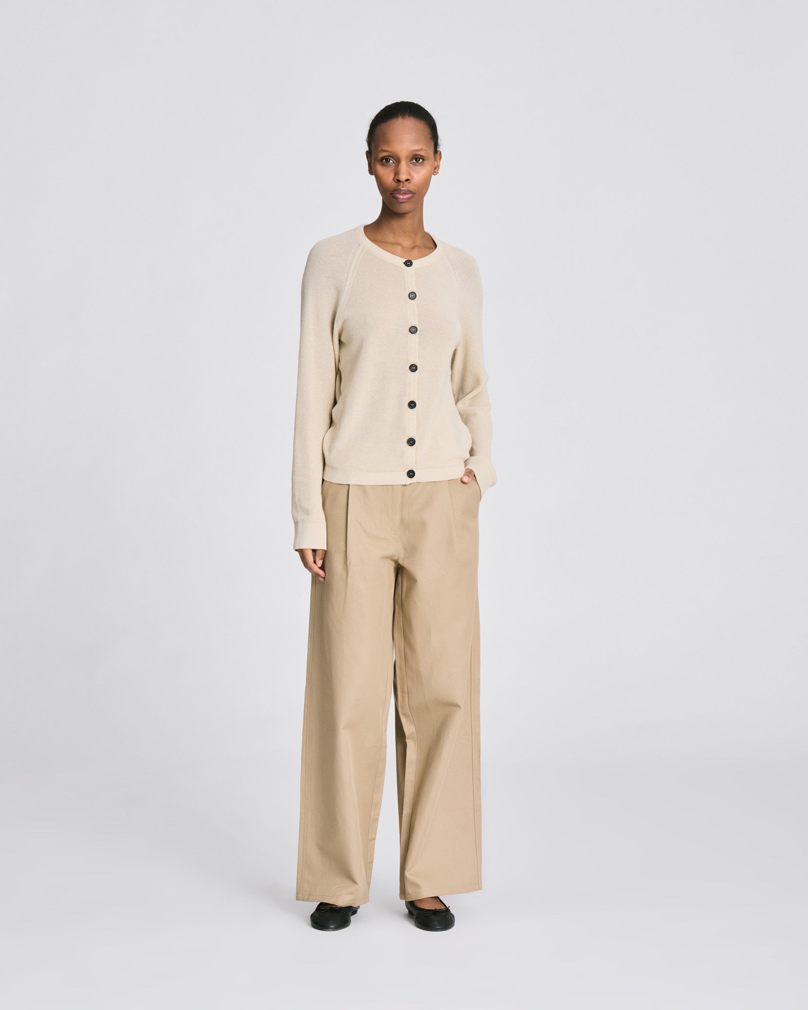 GAI+LISVA Ella L/S Cotton Rib Cardigan GOTS Cotton l Knitwear 151 Ecru