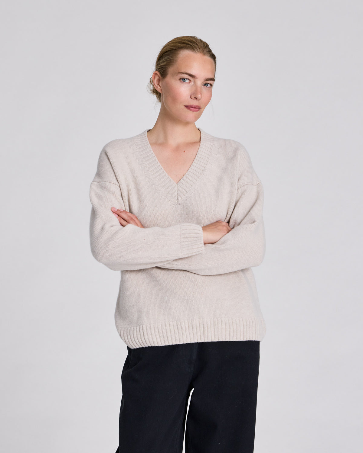 GAI+LISVA Elvira Lambswool V-neck Knit Lambswool l Knitwear 826 Island Fossil