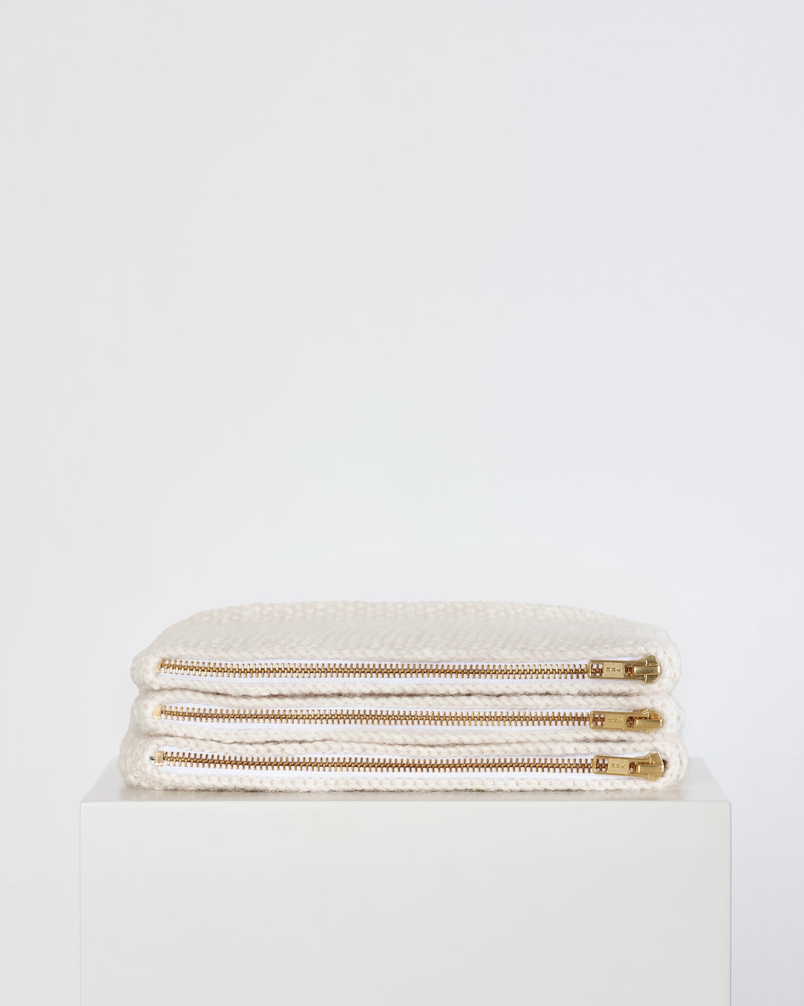GAI+LISVA Stine Clutch Accessories 150 Off White